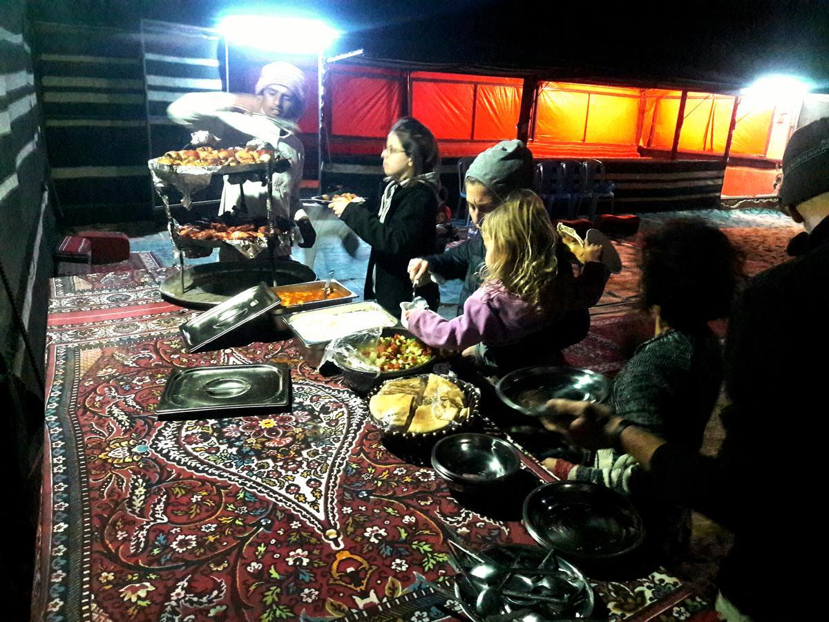 7 Pillars Camp & Jeep Tour In Wadi Rum Desert Екстериор снимка